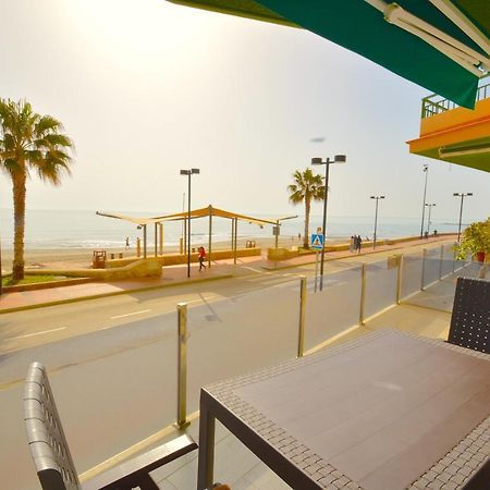 Fuengirola, Primera Linea De Playa Exterior photo