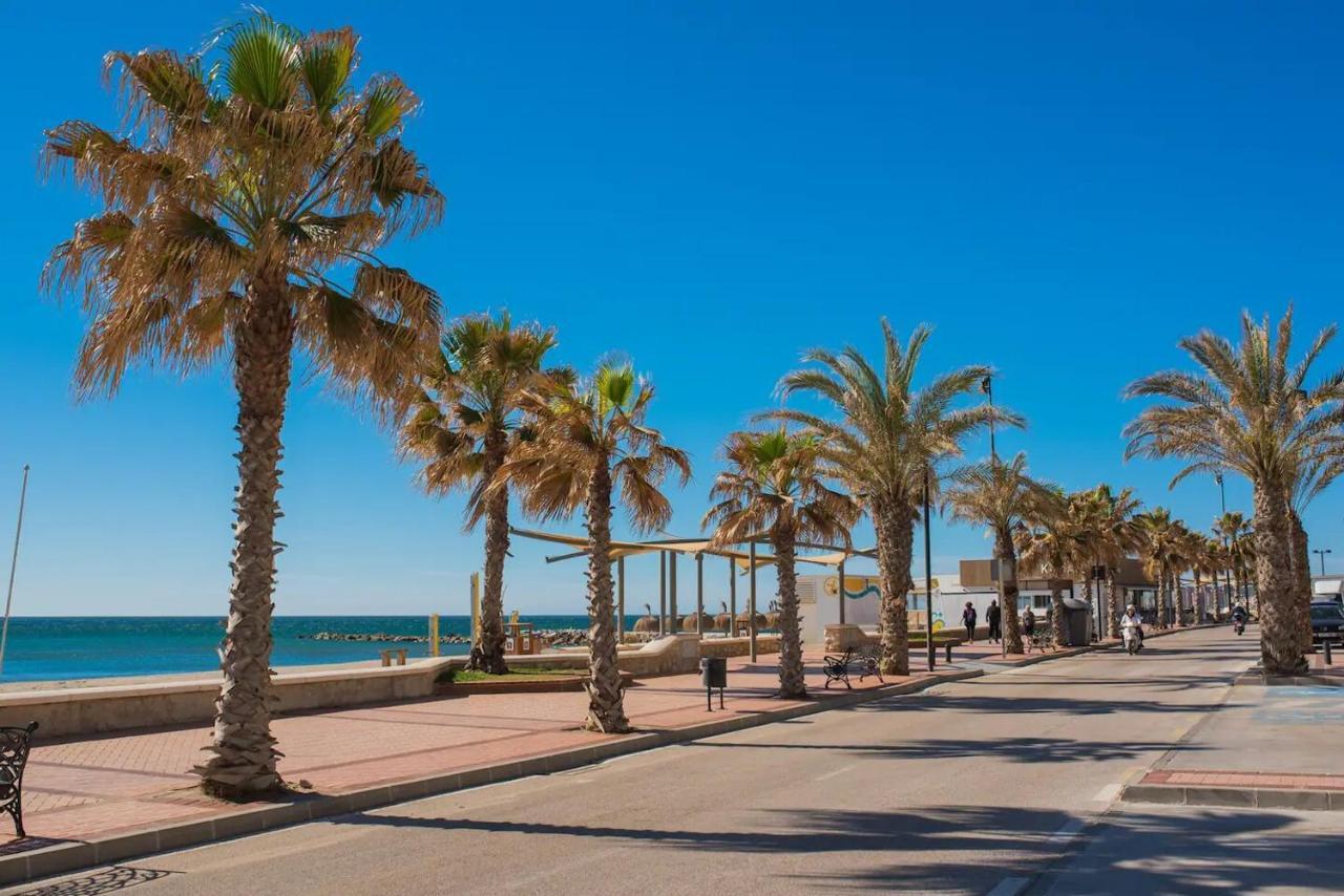 Fuengirola, Primera Linea De Playa Exterior photo